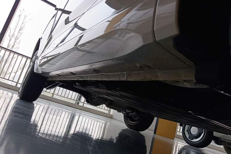 Used Wuling Hongguang MINIEV 2024 3rd Generation 215km Youth Edition Right Side Sill