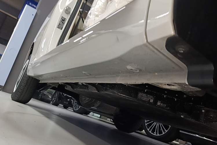 Used Wuling Hongguang MINIEV 2024 3rd Generation 215km Youth Edition Right Side Sill