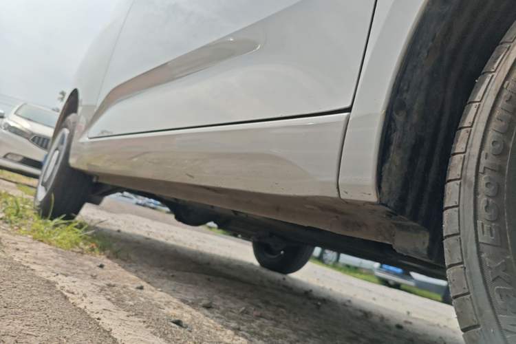 Used Wuling Hongguang MINIEV 2024 3rd Generation 215km Youth Edition Right Side Sill