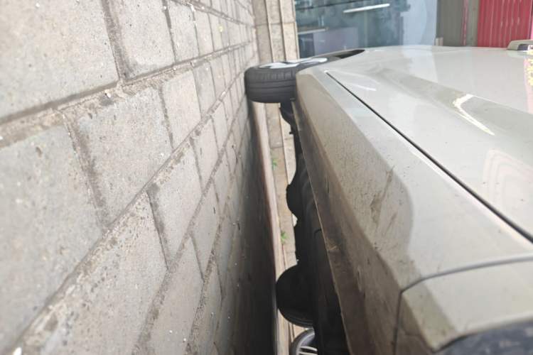 Used Wuling Hongguang MINIEV 2024 3rd Generation 215km Advanced Version Right Side Sill