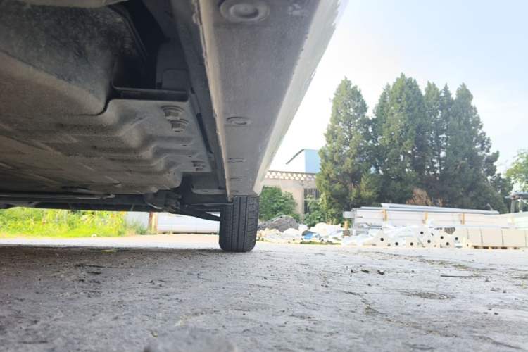 Used Wuling Hongguang MINIEV 2024 3rd Generation 215km Advanced Version Right Side Sill
