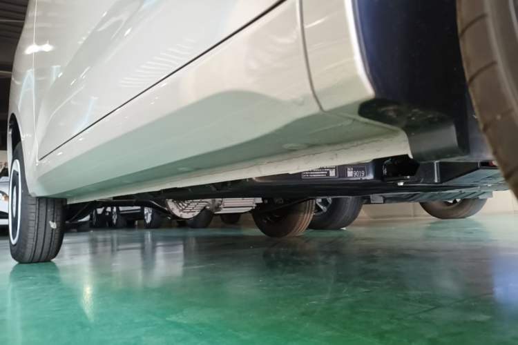Used Wuling Hongguang MINIEV 2024 3rd Generation 215km Youth Edition Right Side Sill