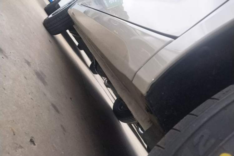 Used Wuling Hongguang MINIEV 2024 3rd Generation 215km Youth Edition Right Side Sill