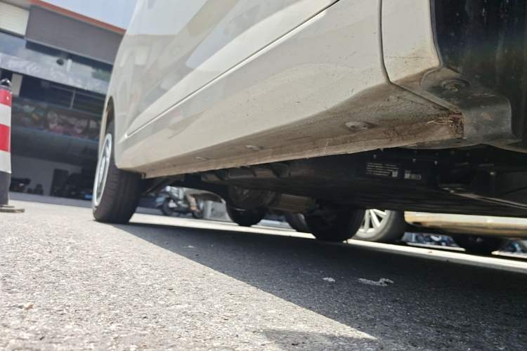 Used Wuling Hongguang MINIEV 2024 3rd Generation 215km Youth Edition Right Side Sill