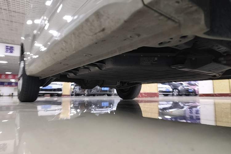 Used Wuling Hongguang MINIEV 2024 3rd Generation 215km Advanced Version Right Side Sill