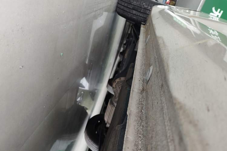 Used Wuling Hongguang MINIEV 2024 3rd Generation 215km Youth Edition Right Side Sill