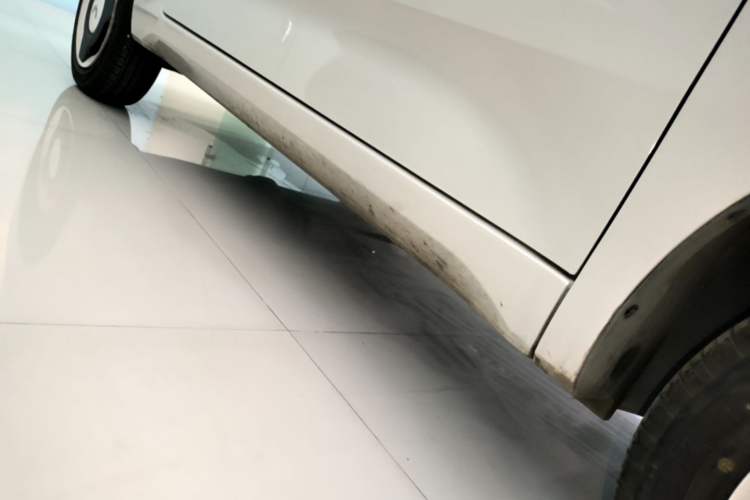 Used Wuling Hongguang MINIEV 2024 3rd Generation 215km Youth Edition Right Side Sill