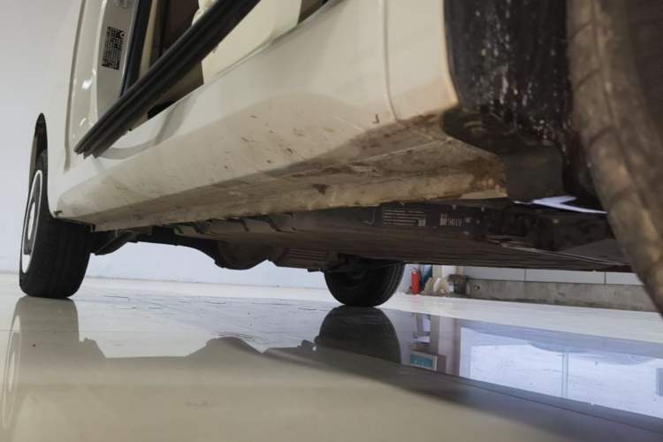 Used Wuling Hongguang MINIEV 2024 3rd Generation 215km Youth Edition Right Side Sill