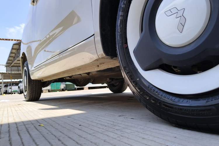 Used Wuling Hongguang MINIEV 2024 3rd Generation 215km Youth Edition Right Side Sill