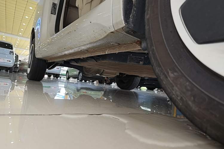 Used Wuling Hongguang MINIEV 2024 3rd Generation 215km Youth Edition Right Side Sill