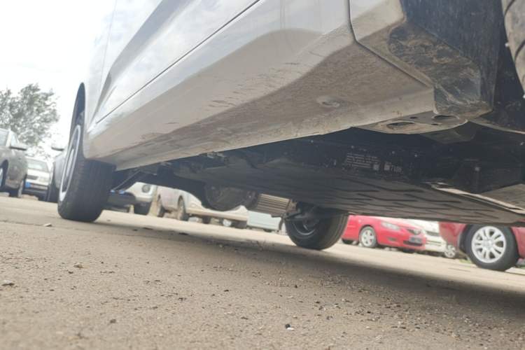 Used Wuling Hongguang MINIEV 2024 3rd Generation 215km Youth Edition Right Side Sill