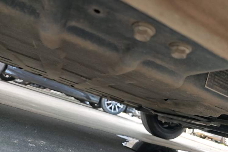 Used Wuling Hongguang MINIEV 2024 3rd Generation 215km Advanced Version Right Side Sill