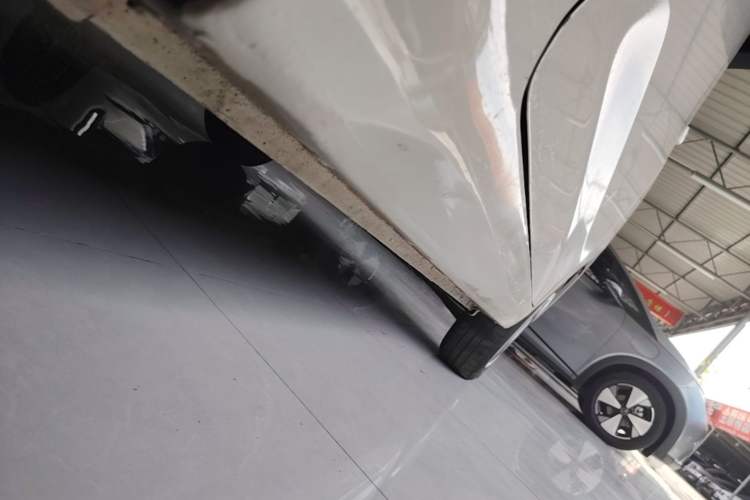 Used Wuling Hongguang MINIEV 2024 3rd Generation 215km Youth Edition Right Side Sill