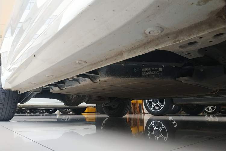 Used Wuling Hongguang MINIEV 2024 3rd Generation 215km Youth Edition Right Side Sill