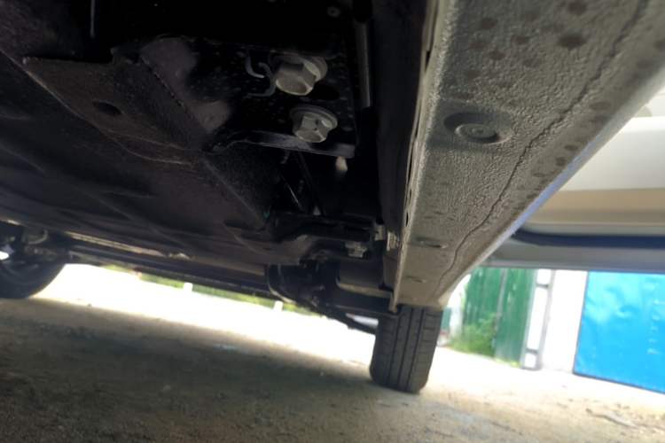 Used Wuling Hongguang MINIEV 2024 3rd Generation 215km Youth Edition Right Side Sill