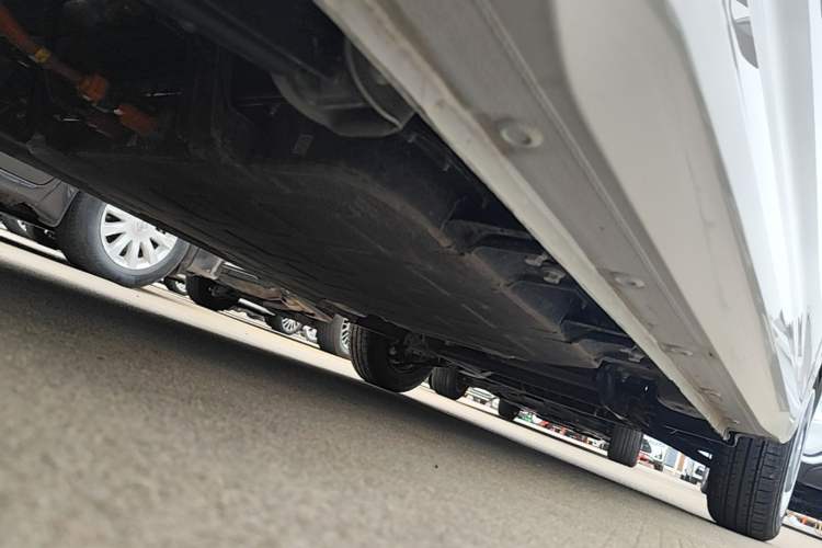 Used Wuling Hongguang MINIEV 2024 3rd Generation 215km Youth Edition Right Side Sill
