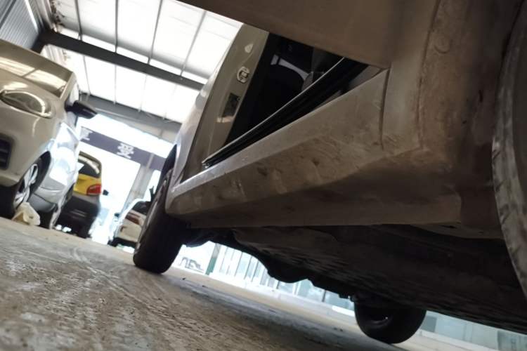 Used Wuling Hongguang MINIEV 2024 3rd Generation 215km Youth Edition Right Side Sill