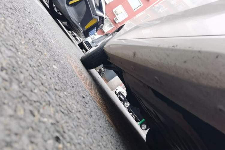 Used Wuling Hongguang MINIEV 2024 3rd Generation 215km Advanced Version Right Side Sill