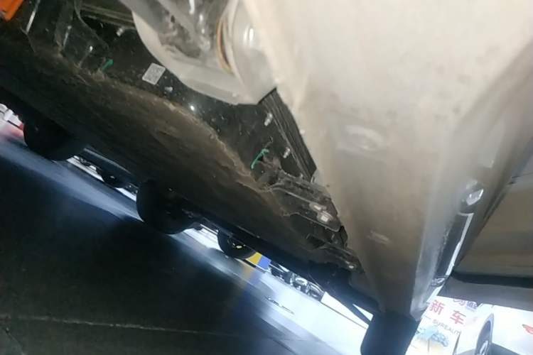 Used Wuling Hongguang MINIEV 2024 3rd Generation 215km Youth Edition Right Side Sill