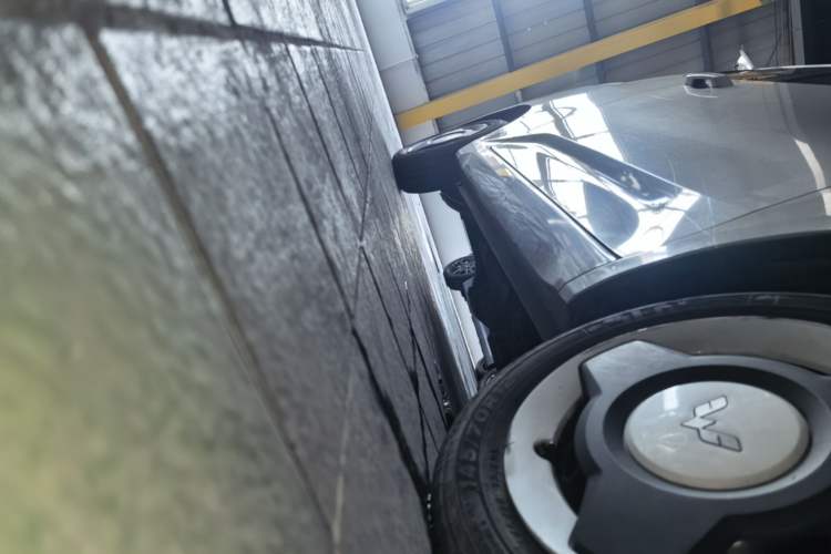 Used Wuling Hongguang MINIEV 2024 3rd Generation 215km Advanced Version Right Side Sill