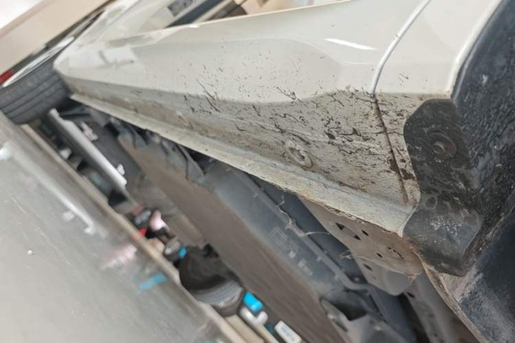 Used Wuling Hongguang MINIEV 2024 3rd Generation 215km Youth Edition Right Side Sill