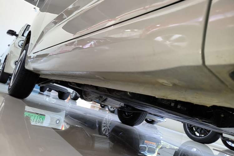 Used Wuling Hongguang MINIEV 2024 3rd Generation 215km Youth Edition Right Side Sill