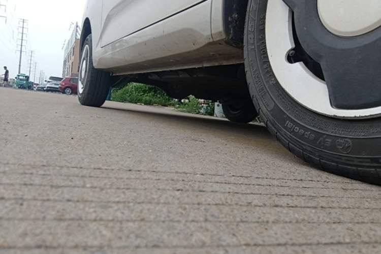 Used Wuling Hongguang MINIEV 2024 3rd Generation 215km Youth Edition Right Side Sill