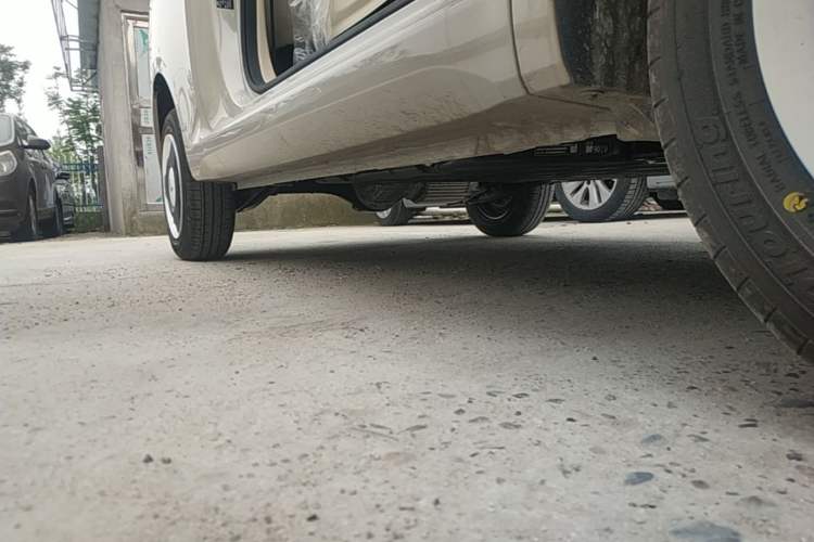 Used Wuling Hongguang MINIEV 2024 3rd Generation 215km Youth Edition Right Side Sill