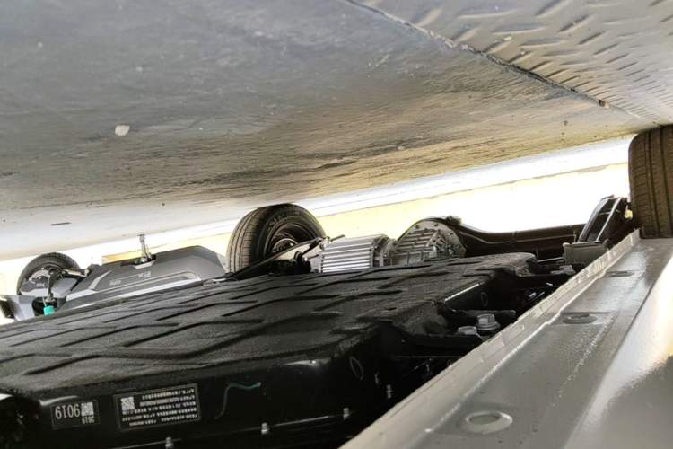 Used Wuling Hongguang MINIEV 2024 3rd Generation 215km Youth Edition Right Side Sill