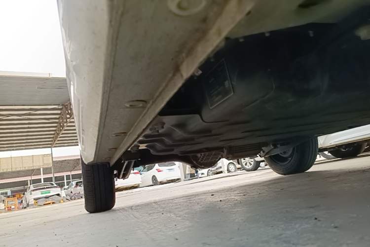 Used Wuling Hongguang MINIEV 2024 3rd Generation 215km Advanced Version Right Side Sill