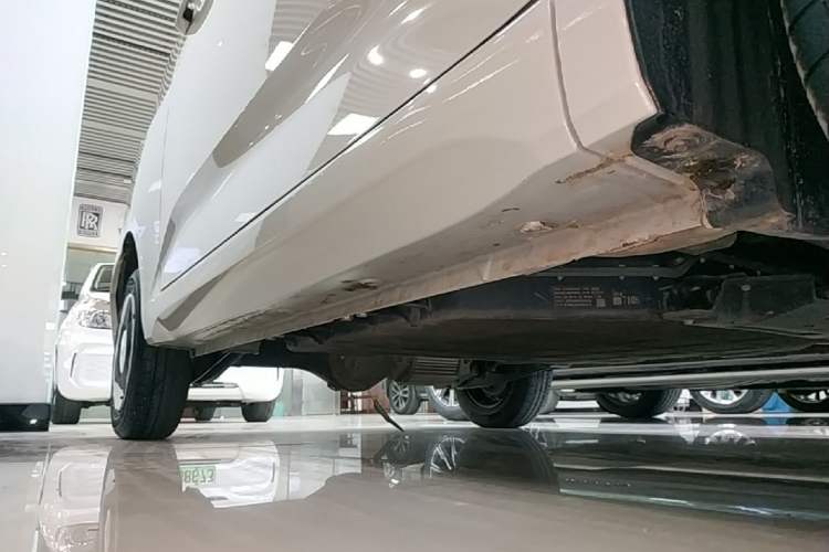 Used Wuling Hongguang MINIEV 2024 3rd Generation 215km Youth Edition Right Side Sill