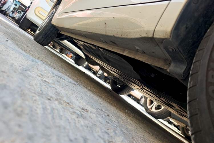 Used Wuling Hongguang MINIEV 2024 3rd Generation 215km Youth Edition Right Side Sill