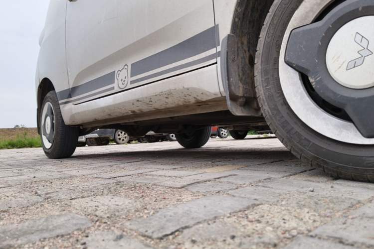 Used Wuling Hongguang MINIEV 2024 3rd Generation 215km Youth Edition Right Side Sill