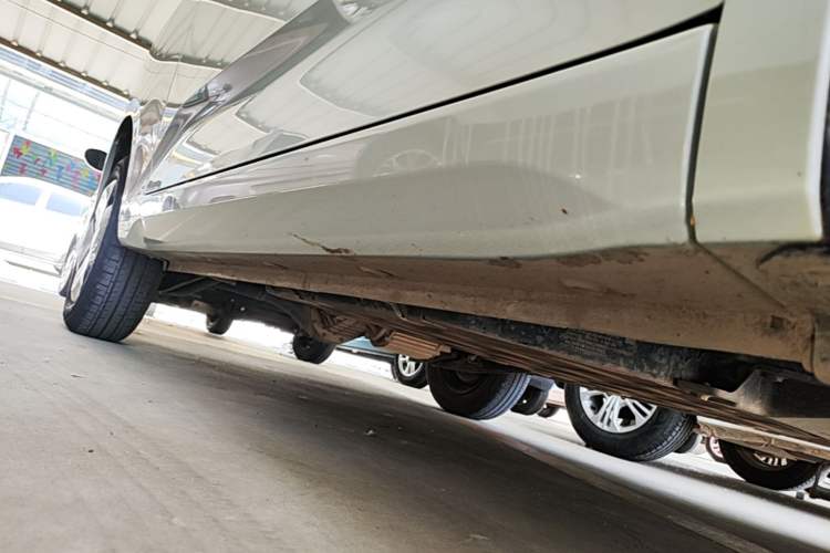 Used Wuling Hongguang MINIEV 2024 3rd Generation 215km Advanced Version Right Side Sill