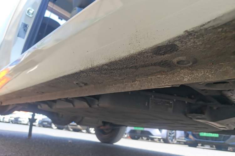Used Wuling Hongguang MINIEV 2024 3rd Generation 215km Advanced Version Right Side Sill