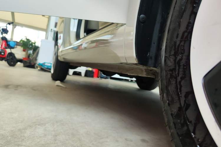 Used Wuling Hongguang MINIEV 2024 3rd Generation 215km Youth Edition Right Side Sill
