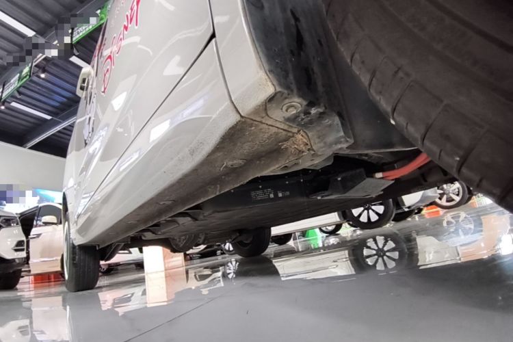 Used Wuling Hongguang MINIEV 2024 3rd Generation 215km Youth Edition Right Side Sill