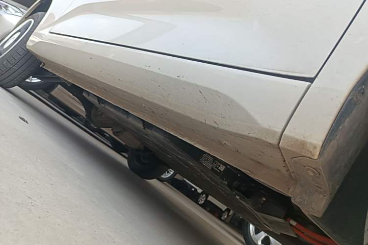 Used Wuling Hongguang MINIEV 2024 3rd Generation 215km Youth Edition Right Side Sill