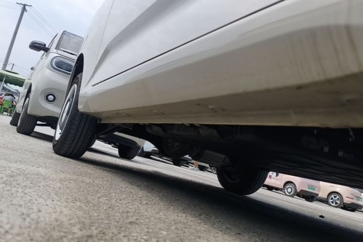 Used Wuling Hongguang MINIEV 2024 3rd Generation 215km Youth Edition Right Side Sill