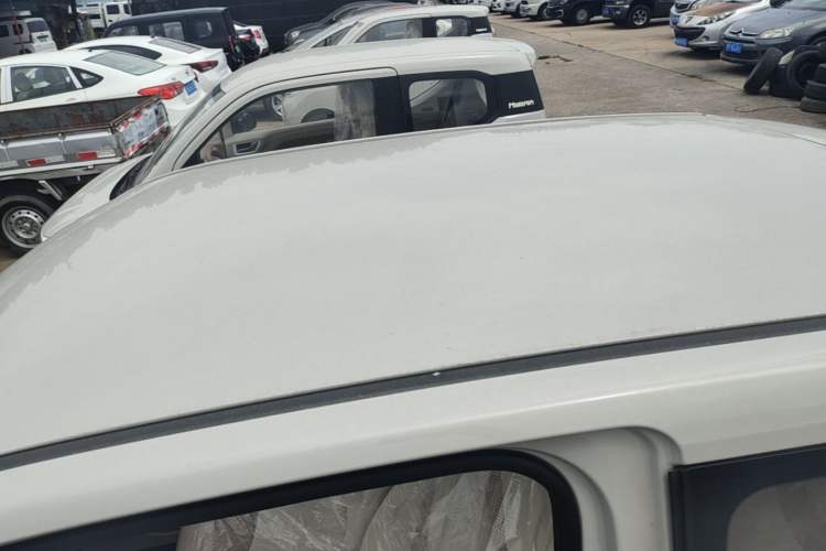 Used Wuling Hongguang MINIEV 2024 3rd Generation 215km Youth Edition Roof
