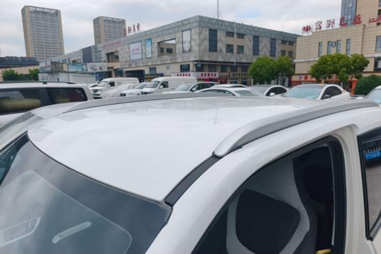 Used Wuling Hongguang MINIEV 2024 3rd Generation 215km Advanced Version Roof