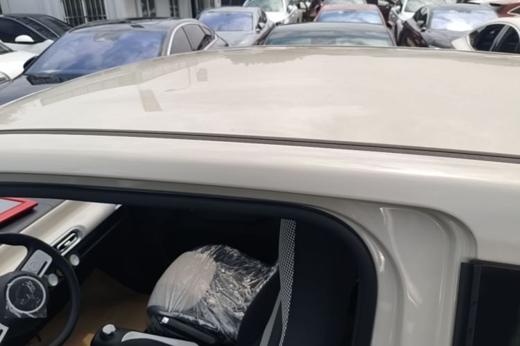 Used Wuling Hongguang MINIEV 2024 3rd Generation 215km Youth Edition Roof