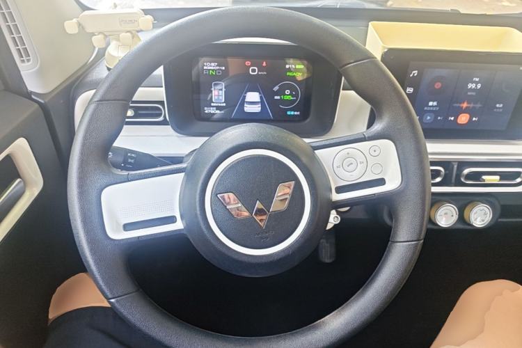 Used Wuling Hongguang MINIEV 2024 3rd Generation 215km Advanced Version Steering Wheel