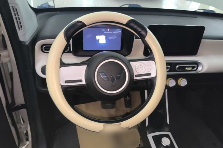 Used Wuling Hongguang MINIEV 2024 3rd Generation 170 km Steering Wheel
