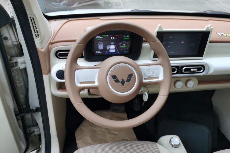 Used Wuling Hongguang MINIEV 2024 3rd Generation 215km Advanced Version Steering Wheel