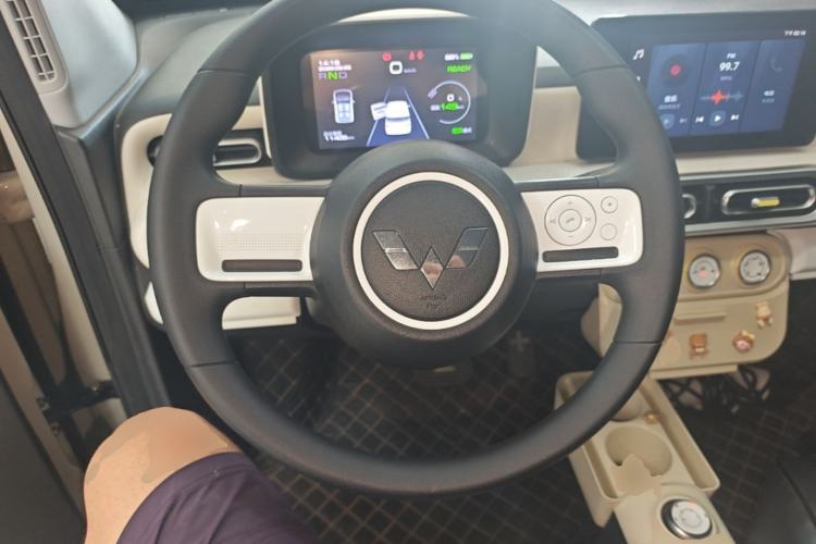 Used Wuling Hongguang MINIEV 2024 3rd Generation 170 km Steering Wheel