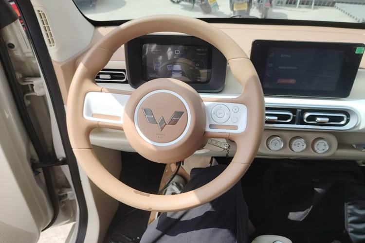 Used Wuling Hongguang MINIEV 2024 3rd Generation 215km Advanced Version Steering Wheel