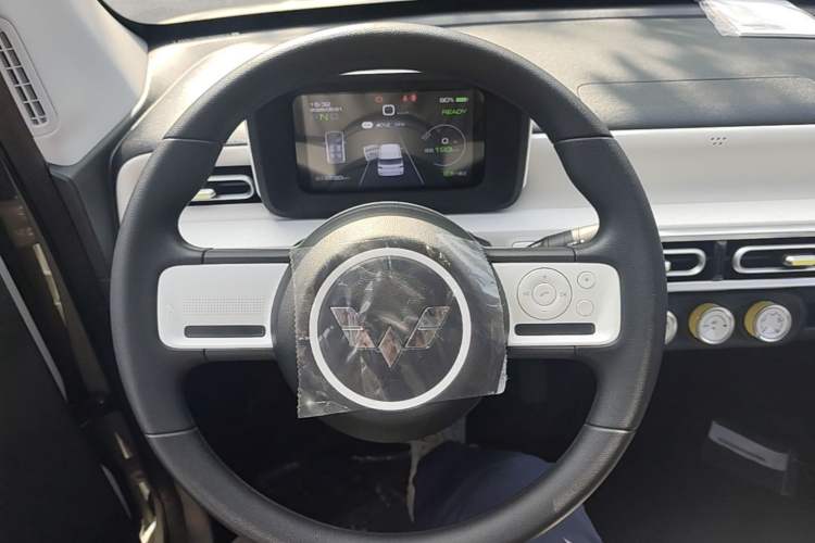 Used Wuling Hongguang MINIEV 2024 3rd Generation 215km Youth Edition Steering Wheel