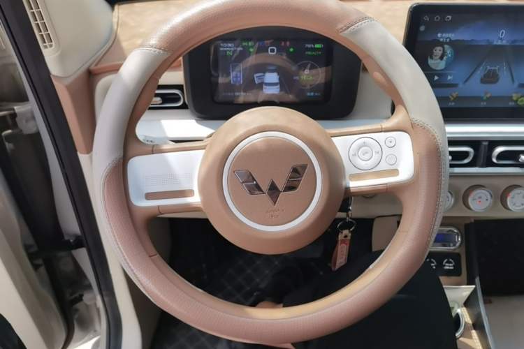 Used Wuling Hongguang MINIEV 2024 3rd Generation 215km Youth Edition Steering Wheel