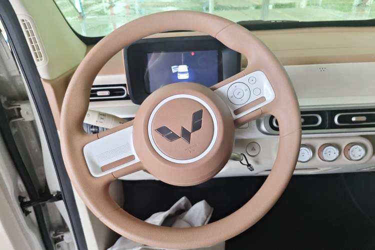 Used Wuling Hongguang MINIEV 2024 3rd Generation 215km Youth Edition Steering Wheel